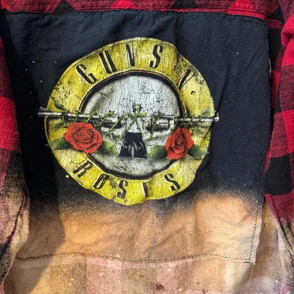 Guns & Roses Upcycled Back Graphic Tee & Bleached Distressed Flannel Read 4 Sz - Picture 2 of 4